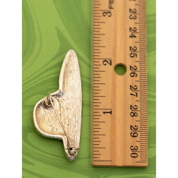 Vintage Red Lady Hat Brooch - W1 - Picture 2 of 2